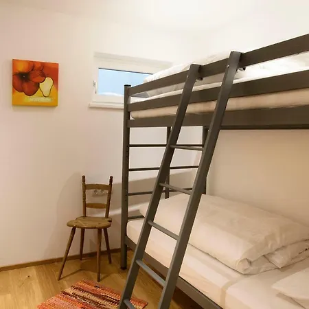 Appartementhaus Kreuz *