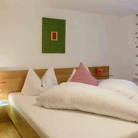 Appartementhaus Kreuz *